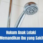 Hukum Anak Lelaki Memandikan Ibunya yang Sakit